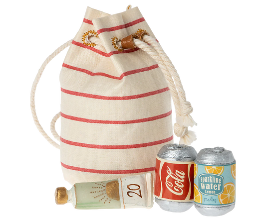 Mouse Bag with Beach Essentials