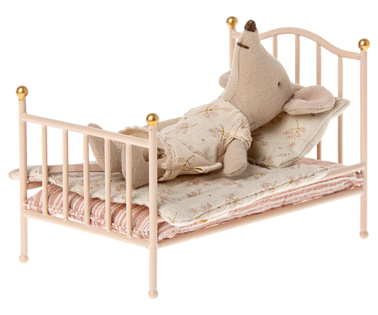 Mouse Vintage Bed