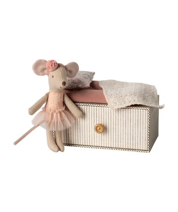 Dance Mouse in Daybed | Little Sister
