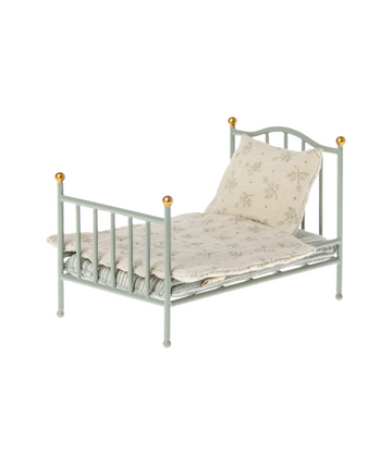 Mouse Vintage Bed