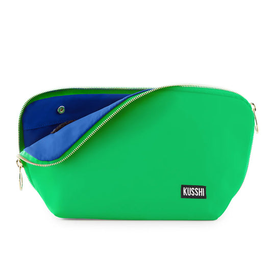 Signature Medium Makeup Bag