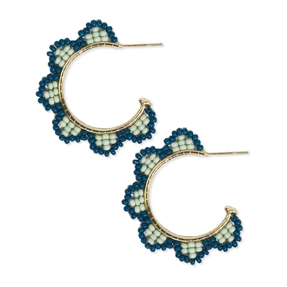 Luna Scalloped Gold Hoop Earrings | Peacock