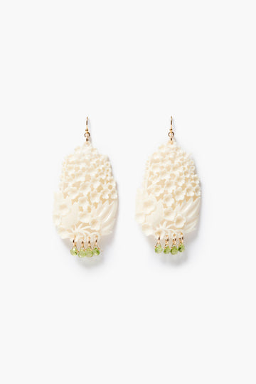EG-6003LQ Bone and Peridot Flower Earrings