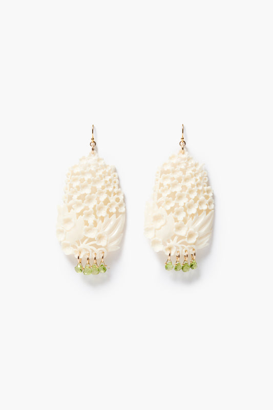 EG-6003LQ Bone and Peridot Flower Earrings