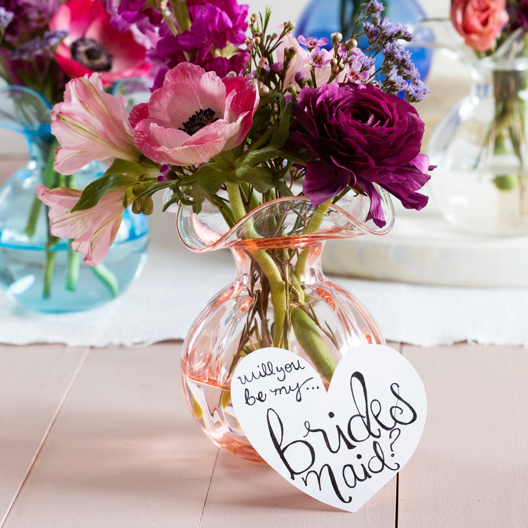 Vietri | Hibiscus Glass Bud Vase | Pink