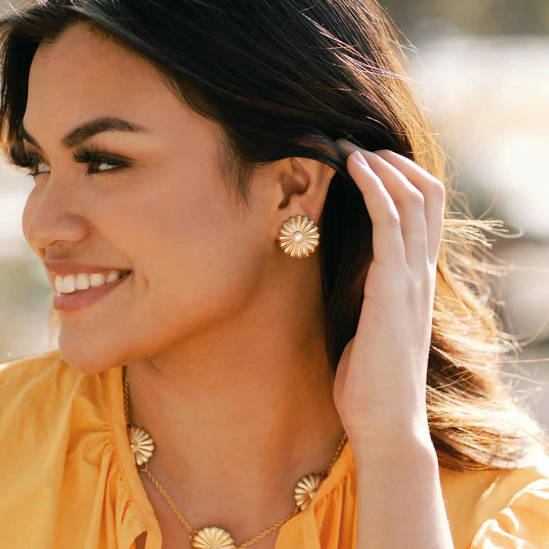 Connie Pearl Studs